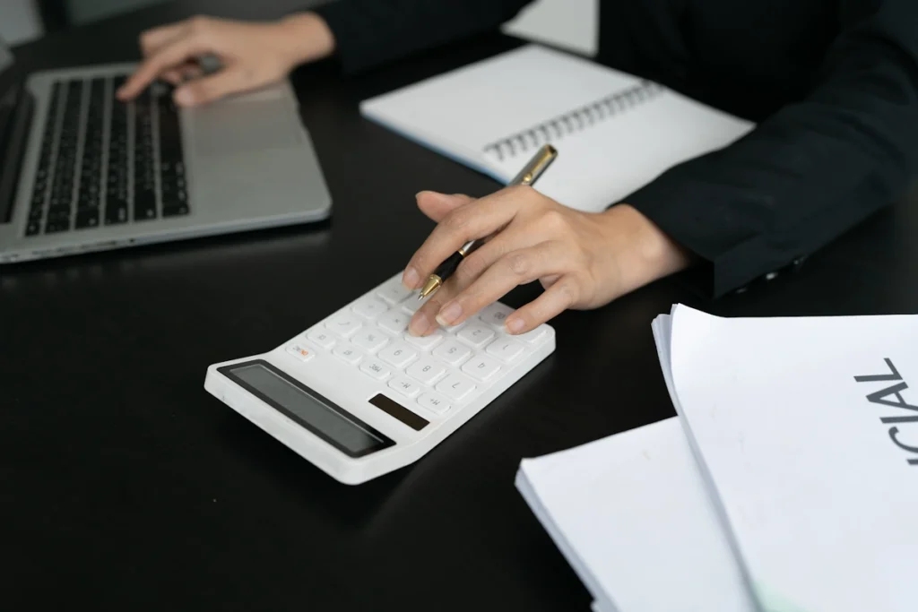 Voici les calculs pour connaître les bénéfices d'une entreprise