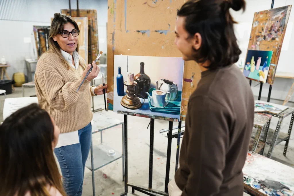 Voici comment choisir le parcours qui boostera votre carrière en art